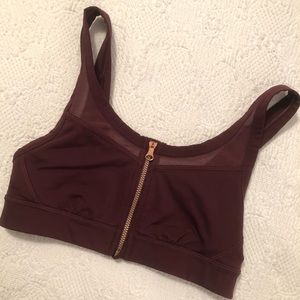Lululemon Drop it like it’s Hot Bra